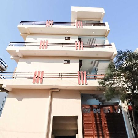 Hotel O The Velvet Chinhat Tiraha Екстер'єр фото