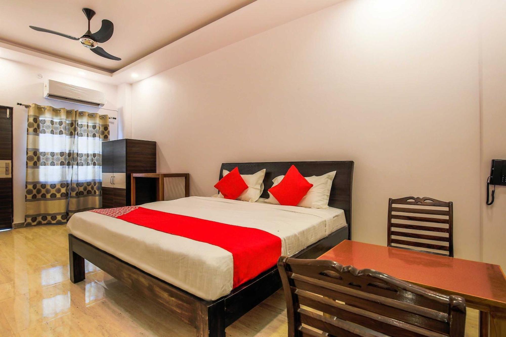 Hotel O The Velvet Chinhat Tiraha Екстер'єр фото