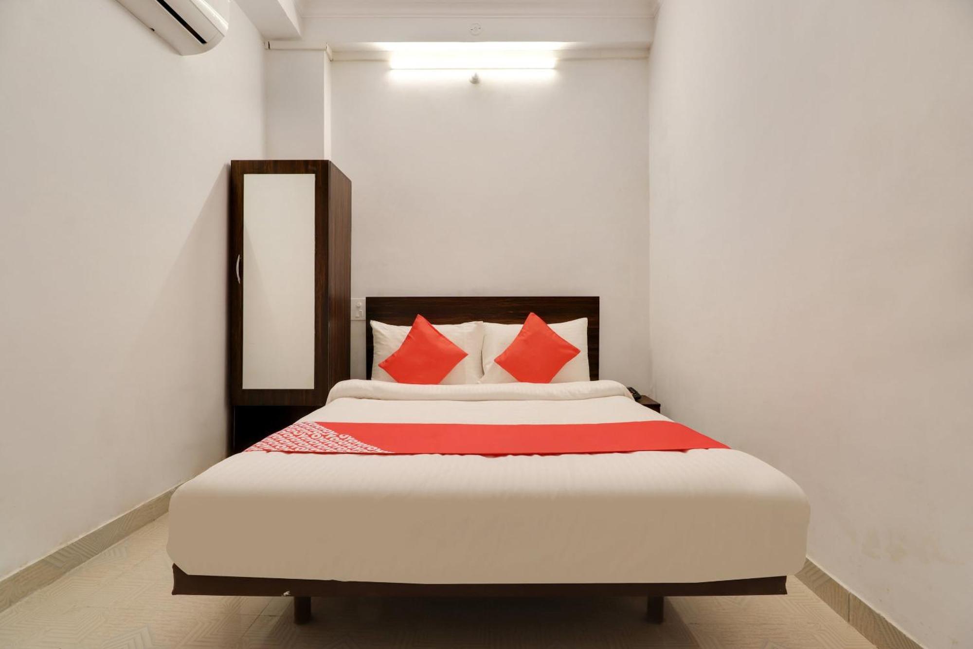 Hotel O The Velvet Chinhat Tiraha Екстер'єр фото