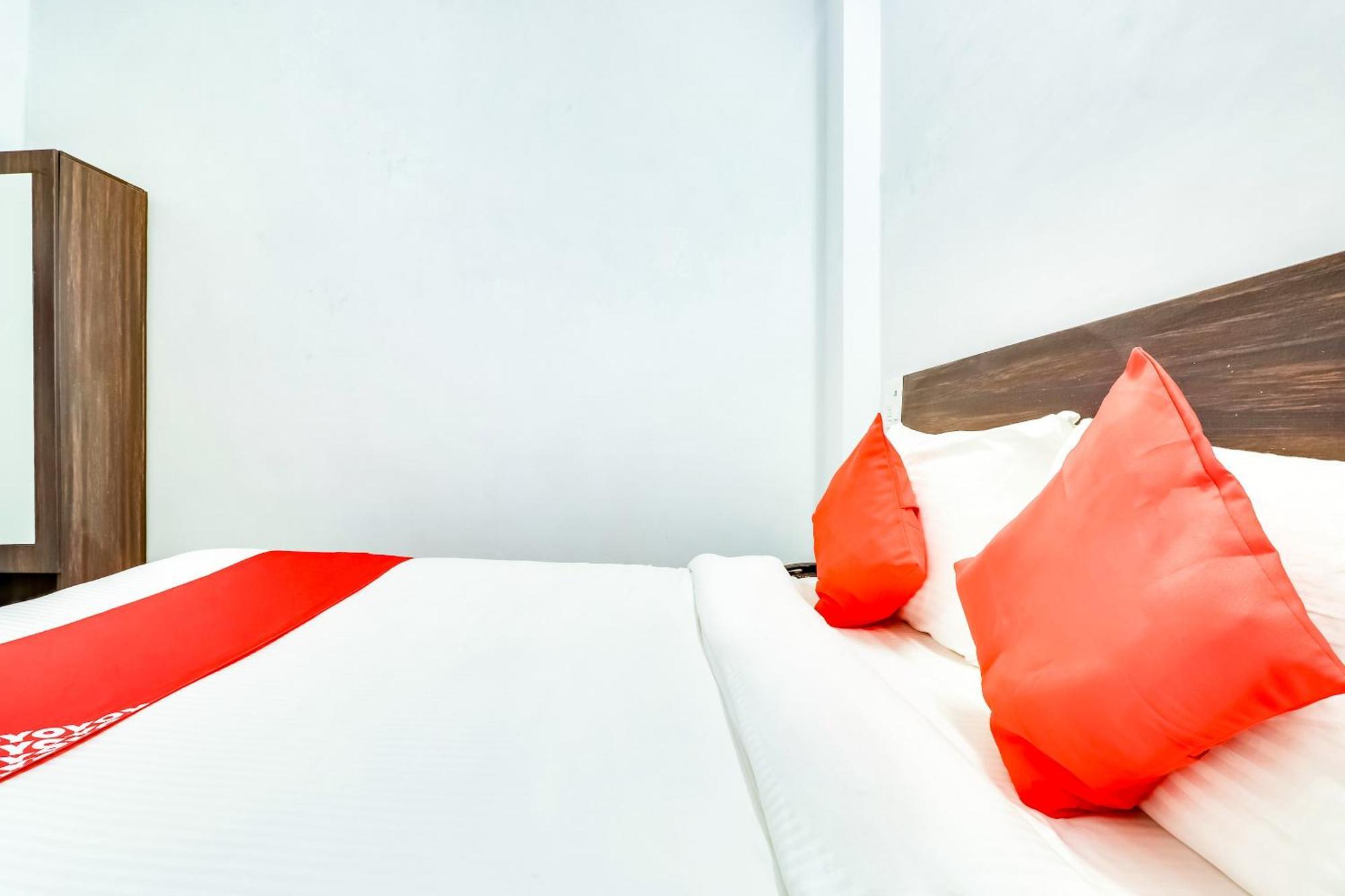 Hotel O The Velvet Chinhat Tiraha Екстер'єр фото