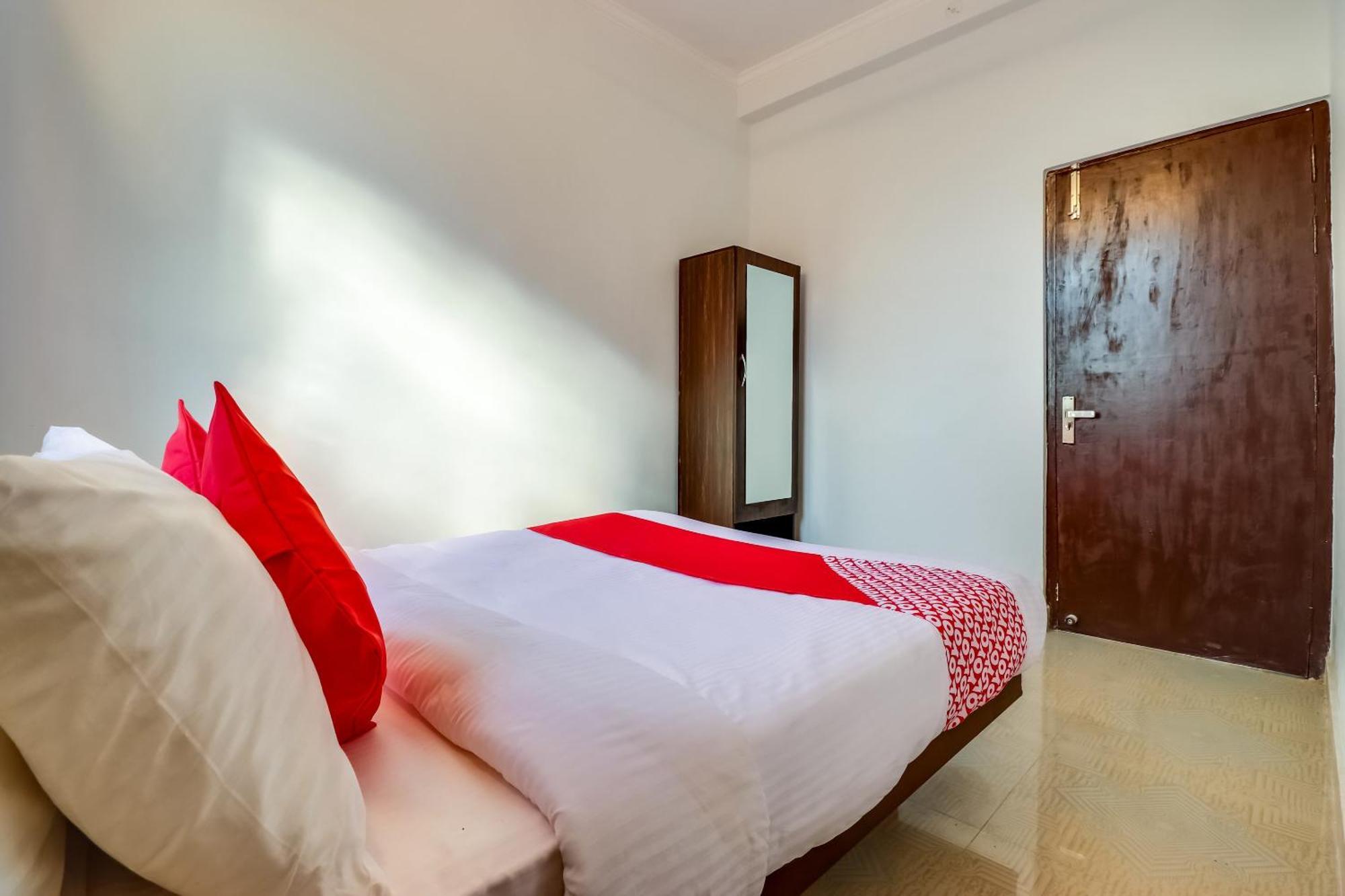 Hotel O The Velvet Chinhat Tiraha Екстер'єр фото